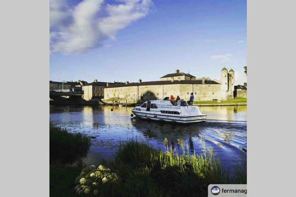 Villa Swallow Lane, Enniskillen, Co Fermanagh, 5* Chic Exterior foto